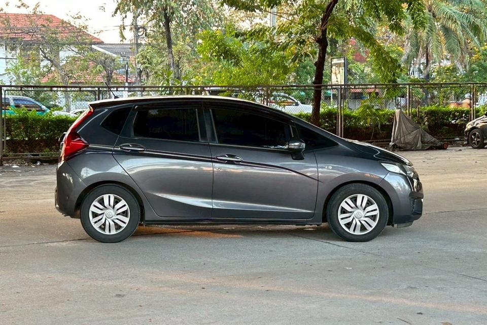 🔥ฟรีดาวน์ รถสวย ไมล์น้อย  Honda JAZZ 1.5 S AT ปี 2017 4