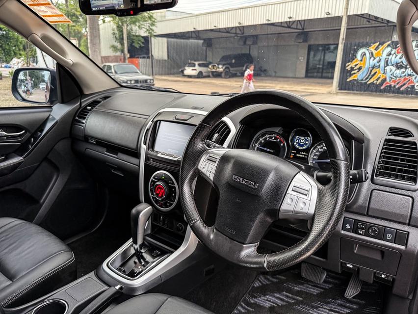 ขาย Isuzu MU-X 3.0 The Onyx ปี19 10