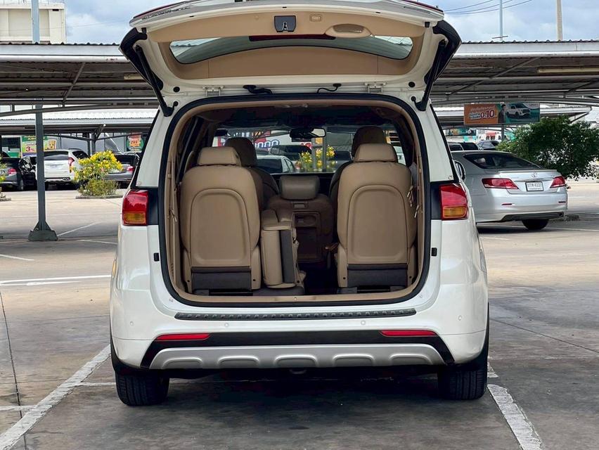 Kia Grand Canival 2.2EX (11ที่นั่ง) ปี 2015 จด 2017 สีขาว รูปที่ 17