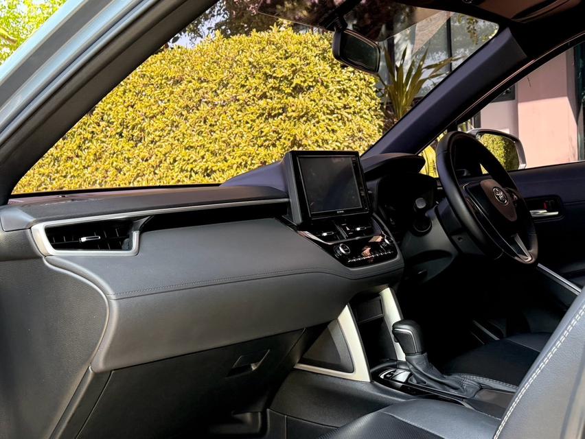 2022 Toyota CROSS HYBRID SMART รถมือเดียวป้ายแดง รถวิ่งน้อย เข้าศูนย์ตามระยะ รถไม่มีอุบัติเหตุครับ 11