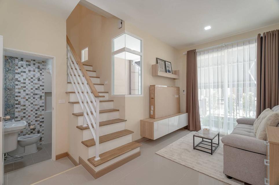 ให้เช่าบ้าน Golden Town ฟิวเจอร์ รังสิต หลังห้างฟิวเจอร์พาร์ค 6