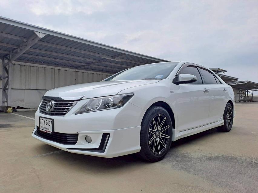 TOYOTA CAMRY 2.0 G EXTREMO ปี2014 รถประวัติดี เข้าศูนย์ตลอด ไม่เคยติดแก๊ส น้ำมันล้วนๆ สีขาว