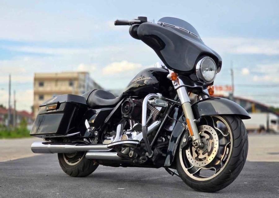 Harley Davidson Street Glide ปี 2012 ของแต่งจัดเต็ม