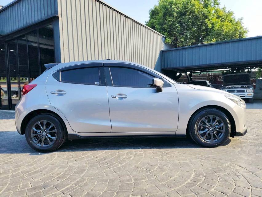 Mazda 2 แต่งเต็ม พร้อมขับ รูปที่ 4