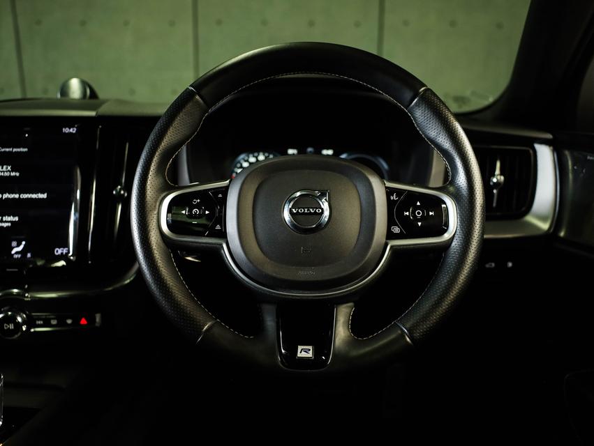 2019 Volvo XC60 2.0 (ปี 17-26) T8 R-Design AWD SUV AT รูปที่ 7