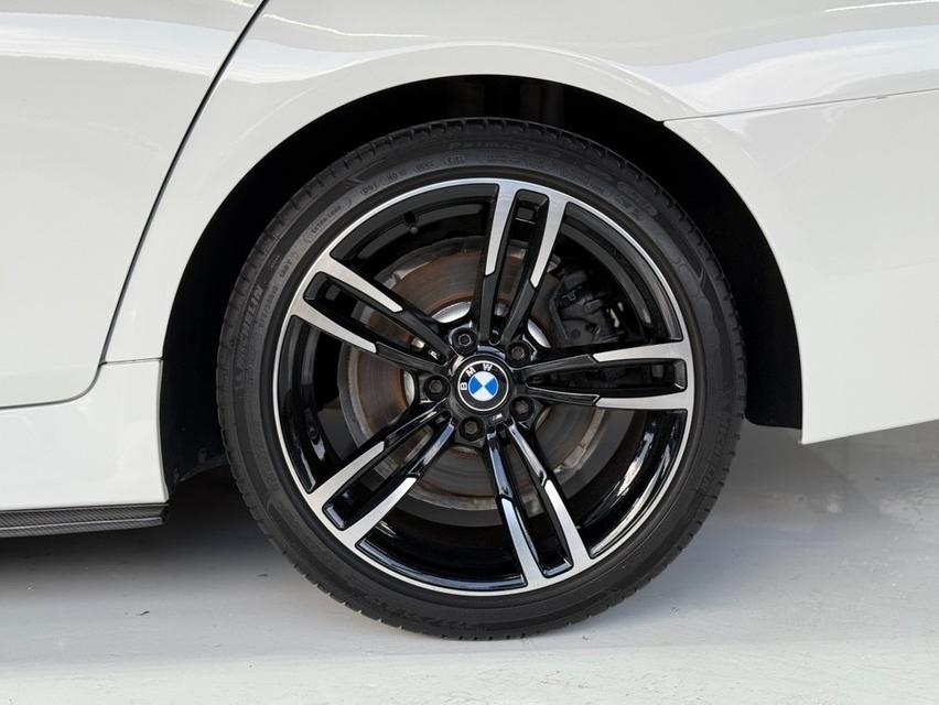 BMW 520i ปี 2013 แต่ง Msport รหัส JRS9396 11