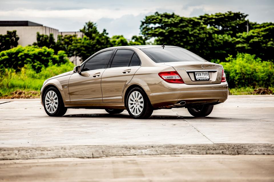 Benz C200 CGI BE สีน้ำตาล ปี 2010  9