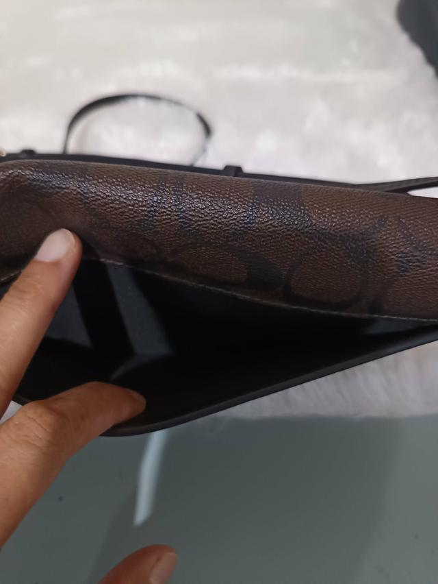 กระเป๋าUsed Coach สายถอดได้ปรับได้ ใส่มือถือได้ 8x4.5 นิ้ว สวยมาก รูปที่ 4