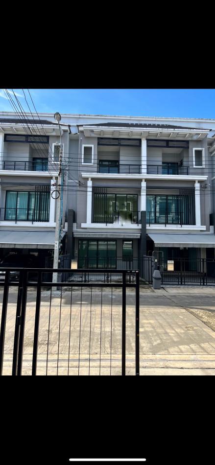 [Duplicate]รายละเอียดทาวน์โฮม 3 ชั้นให้เช่าในโครงการ บ้านกลางเมือง สุขสวัสดิ์ 1