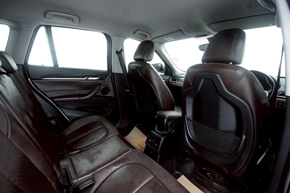 BMW X1 SDRIVE18I XLINE 1.5 AT 2017SUV 5 ประตู ทรงสูง หรู ขับง่าย ประหยัด รูปที่ 10