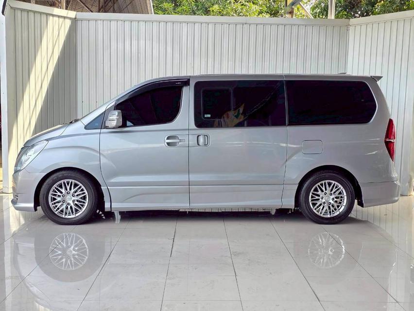 Hyundai H1 2.5Deluxe ปี16