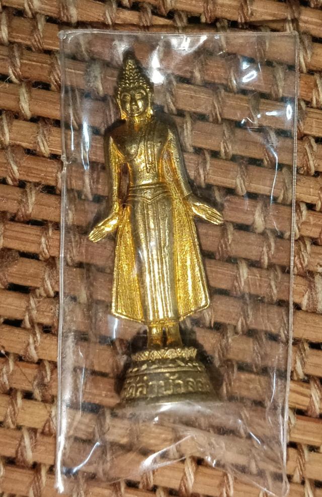 ฉลองพระพุทธเจ้าปางเปิดโลก วัดลำบัวลอย