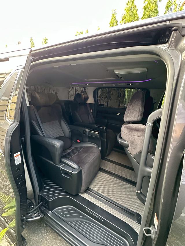 TOYOTA ALPHARD 2017 เจ้าของขายเอง