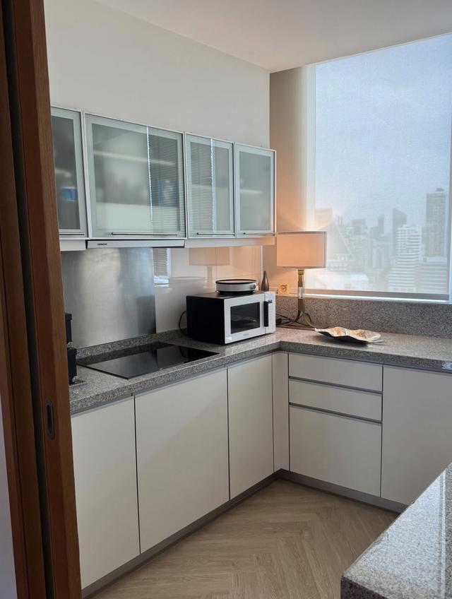 Millennium Residence Sukhumvit 20  ห้องใหญ่ Rare Item ใจกลางสุขุมวิท 13