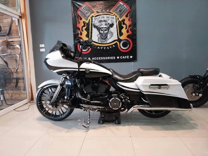 Harley Davidson Sport Glide สีขาว 2