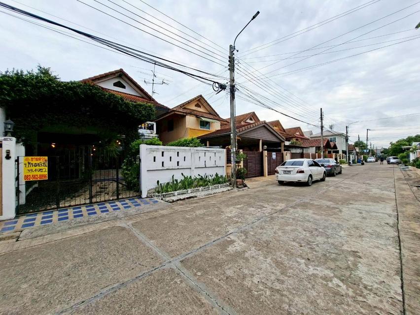ขายบ้าน 2 ชั้น หมู่บ้านดอนเมืองวิลล่า2 ซอยเพิ่มสิน16 4