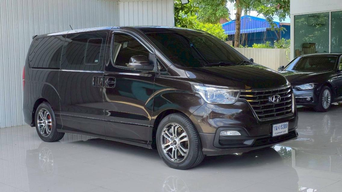 ขาย Hyundai H1 2.5Deluxe ปี19 3