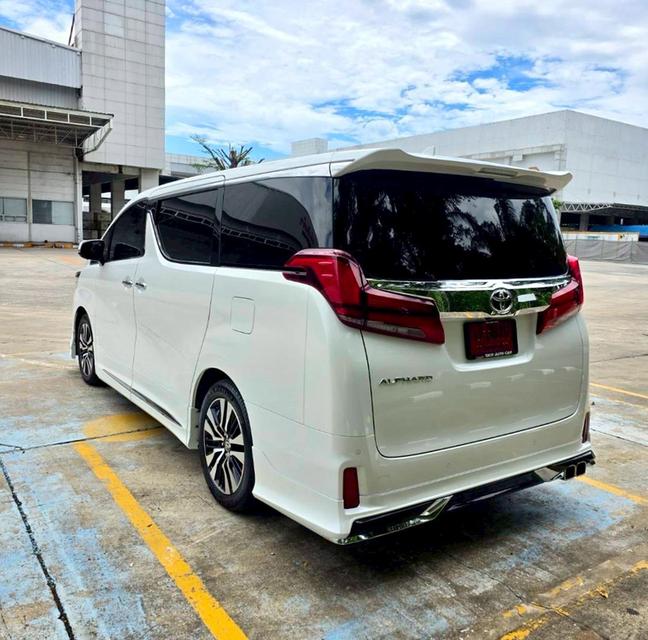 Toyota ALPHARD 2.5SC PACKAGE สีขาว ปี 2023 ไมล์ 34,000 กม.