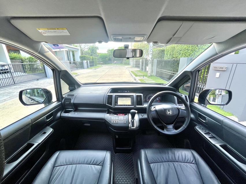 Honda Stepwagon 2.0 JP ปี 2013 8