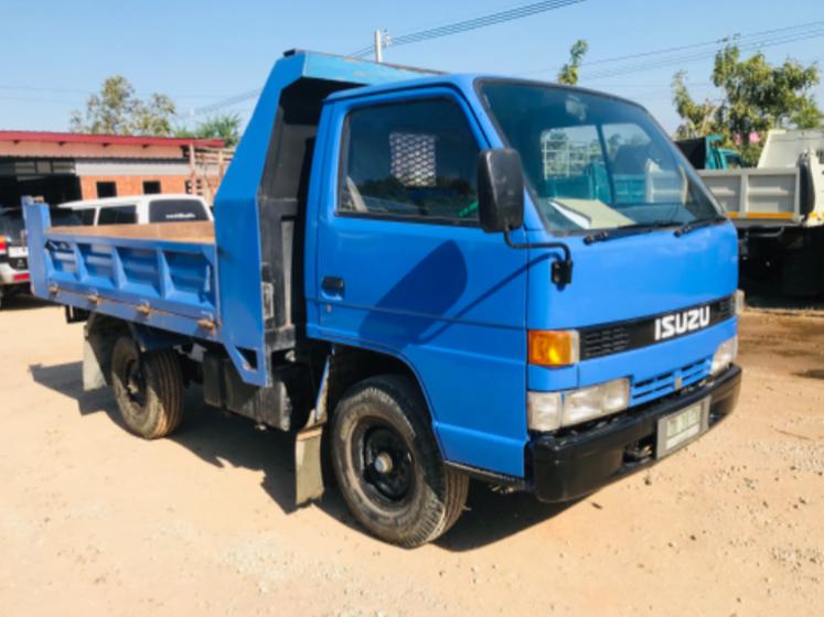 ขาย รถบรรทุก 4 ล้อดั้มพ์ ISUZU NKR 110HP  2