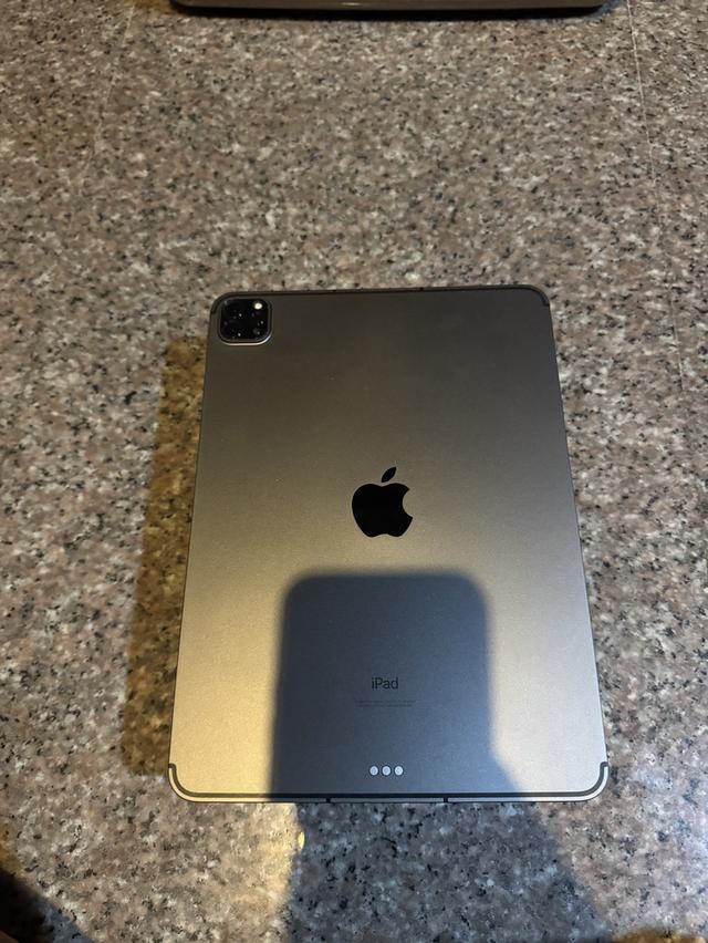 ขายiPadPro11นิ้วM1สีดำ256กิ๊กWifi Celluer ใส่ซิมได้ไร้รอยตกใช้งานดีทุกๆฟังชั่นถูกมากกก 2