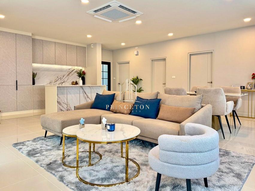 House For Sale or Rent CENTRO Bangna 4