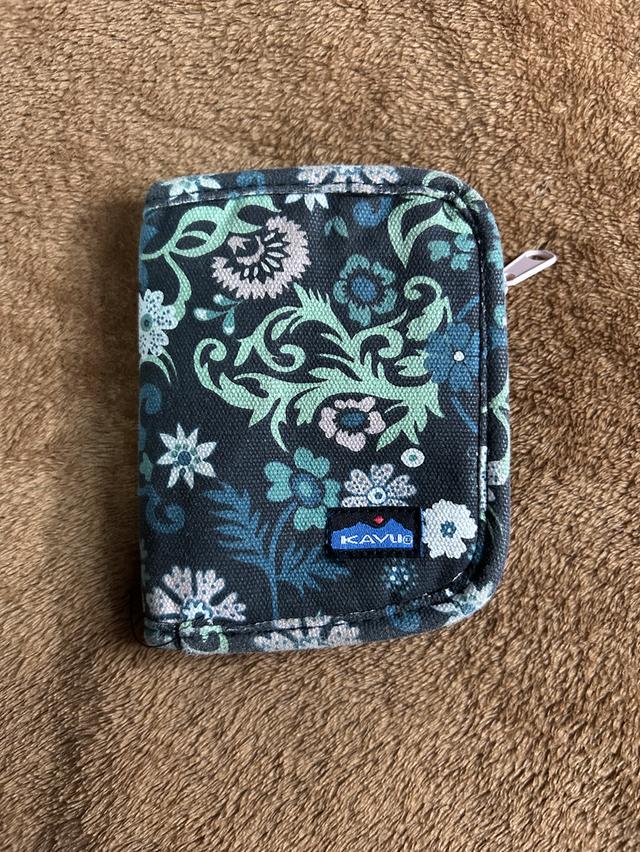 ✨ส่งต่อกระเป๋าสตางค์ KAVU Wally Wallet แท้ สภาพนางฟ้า!✨