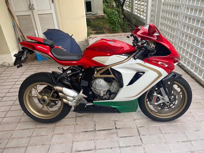 MV Agusta 800 รุ่นพิเศษ พร้อมใช้งาน 3