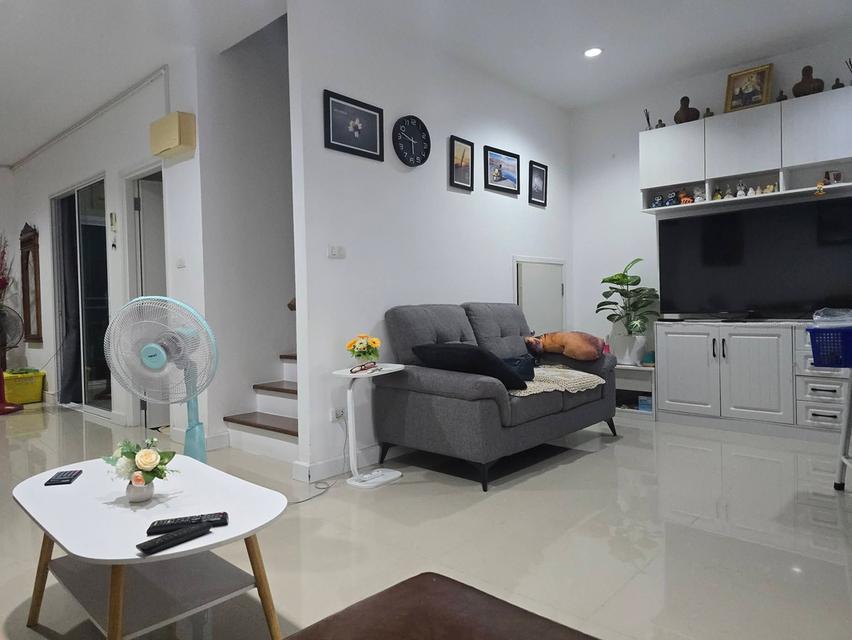 ขายทาวน์โฮม 2 ชั้น (เจ้าของขายเอง) หมู่บ้าน RK Park Ramindra-Safari แบบ 4 ห้องนอน 2 ห้องน้ำ ใกล้รถไฟฟ้าสายสีชมพู - เนื้อที่ 22.8 ตร.ว. 4 ห้องนอน 2 ห 8