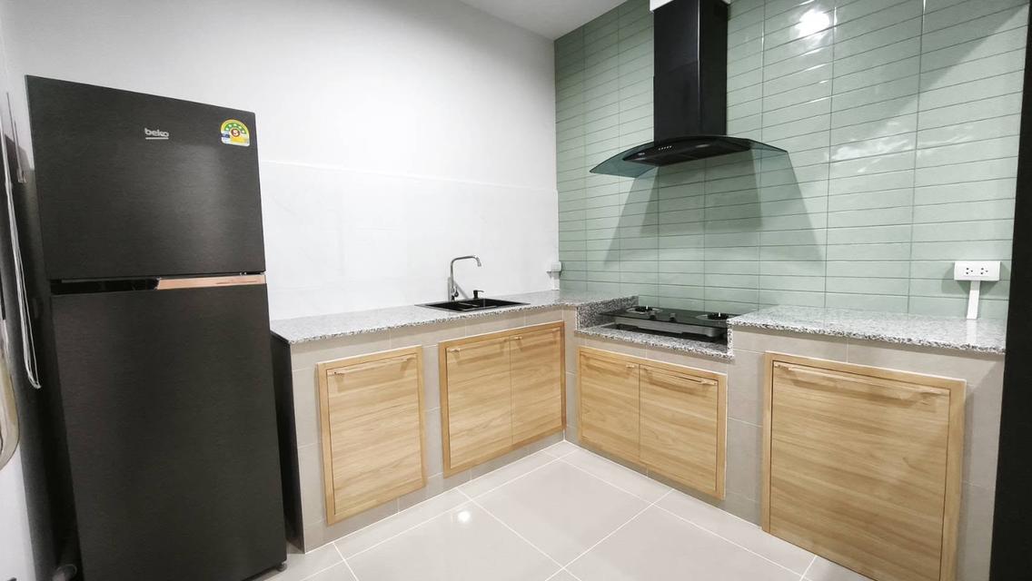 🏡 ทาวน์โฮมสองชั้นในโครงการ พร้อมระบบรักษาความปลอดภัย #เมืองเชียงใหม่ ราคาเพียง 25,000 บาท/เดือน ✨ 清迈联排别墅出租 3 卧室 3 卫生间 – 租金 25,000 泰铢/月 ✨ 8