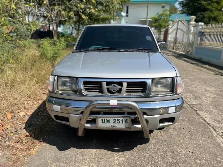 รถสภาพดี Nissan Frontier