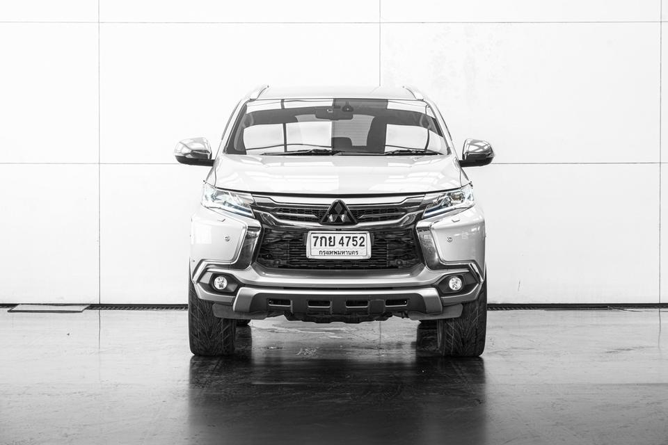 ปี 2018  MITSUBISHI PAJERO SPORT 2.4 GT 2WD A/T สี เทา รูปที่ 4