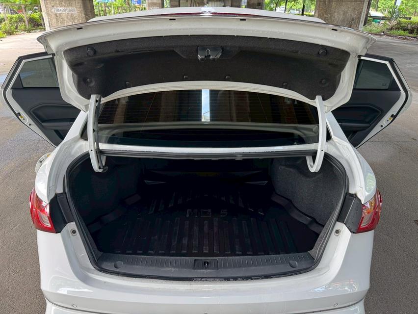 MG 5 1.5 Tubo X Sunroof AT ปี 2019 18