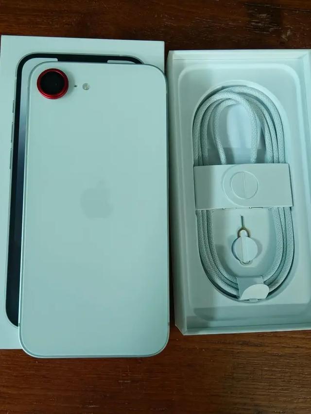 รีบขาย iPhone 16E