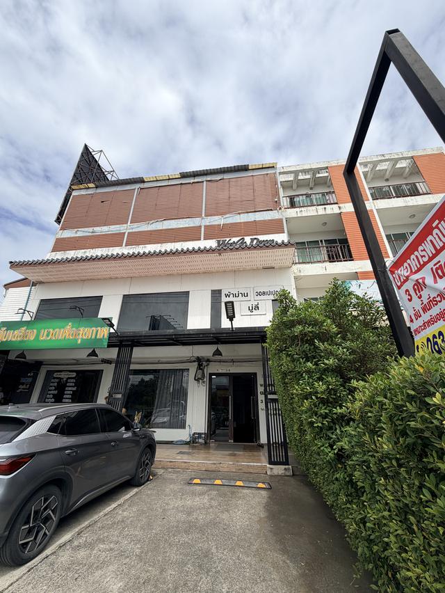อาคารพาณิชย์ 4 ชั้น 3 ยูนิตติดกัน ติดถนนใหญ่ 8