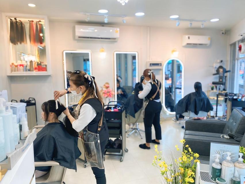 You&Me Beauty Salon Huahin (ยูแอนด์มี บิวตี้ ซาลอน หัวหิน) ร้านทำผมประจวบฯ ออกเเบบทรงผม ทำสีผม ยืดผม ดัดผม ซ่อมผมเสีย ทำเล็บ ต่อขนตา ประจวบคีรีขันธ์ รูปย่อยที่ 3