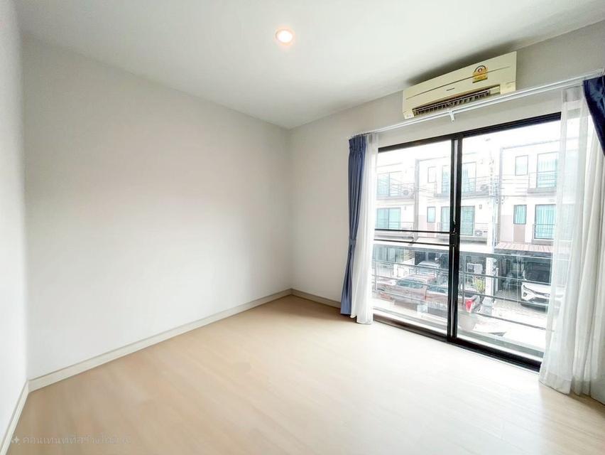 ขายทาวน์โฮม มือสองสภาพสวยเจ้าของขายเอง แถวสะพานใหม่ ราคาดี ลดราคาพิเศษสุดๆ หน้าบ้านหันไปทางทิศใต้ 16