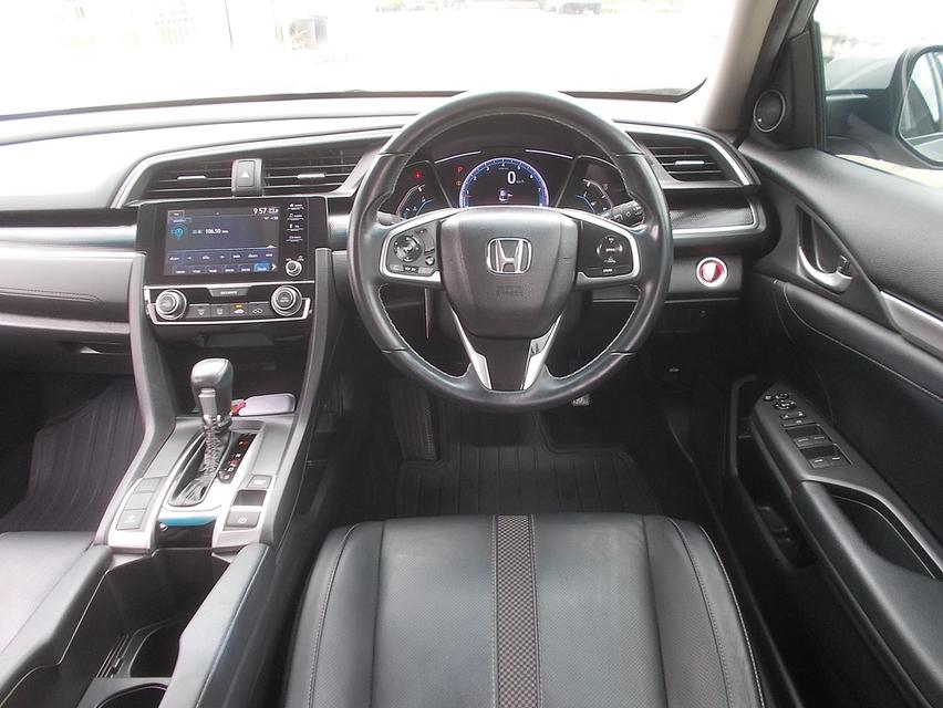 Honda Civic Fc 1.8 EL ปี 2019 13