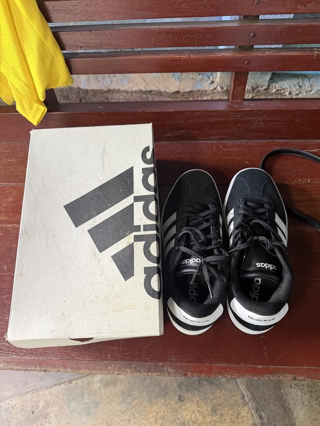 รองเท้า Adidas แท้ 100% รูปที่ 3