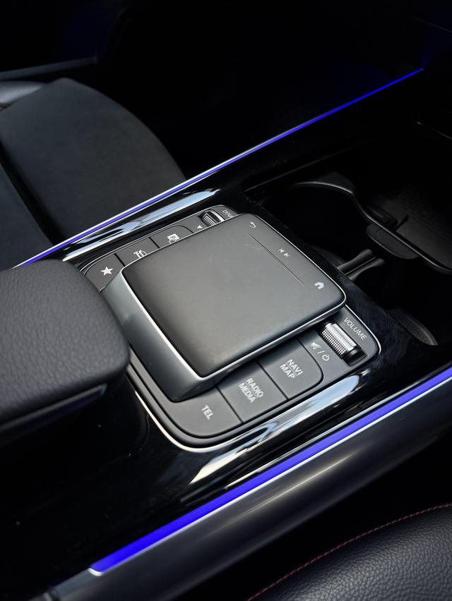 Benz GLA200 AMG ปี 2022 รถมือเดียว ไมล์น้อย รูปที่ 18