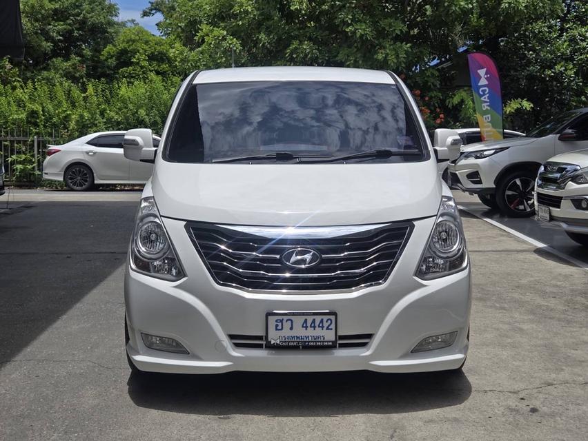 รหัสรถ CBL4442 Hyundai H-1 2.5 Limited AT 2016