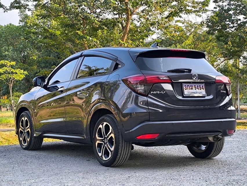 Honda HR-V  5