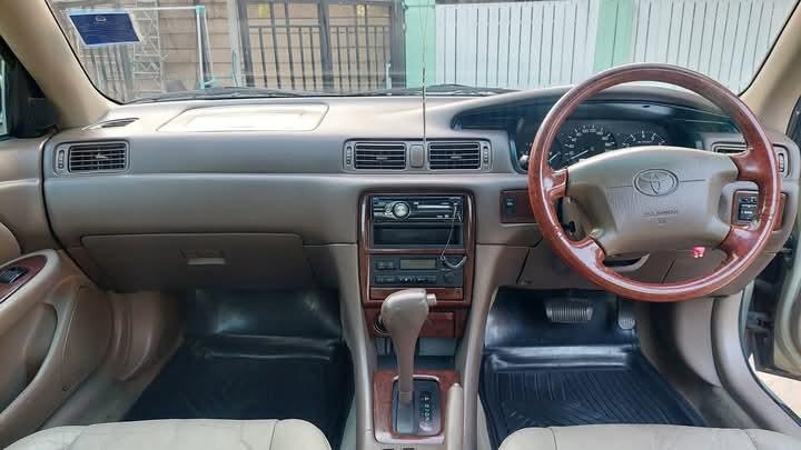 Toyota Camry ตัวท็อป ปี 2000 16