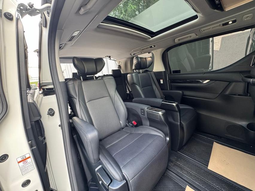  Toyota ALPHARD 2.5 SC PACKAGE ปี 2020 สีขาวมุข เบนซิน ไมล์ 61,000 กม. 13