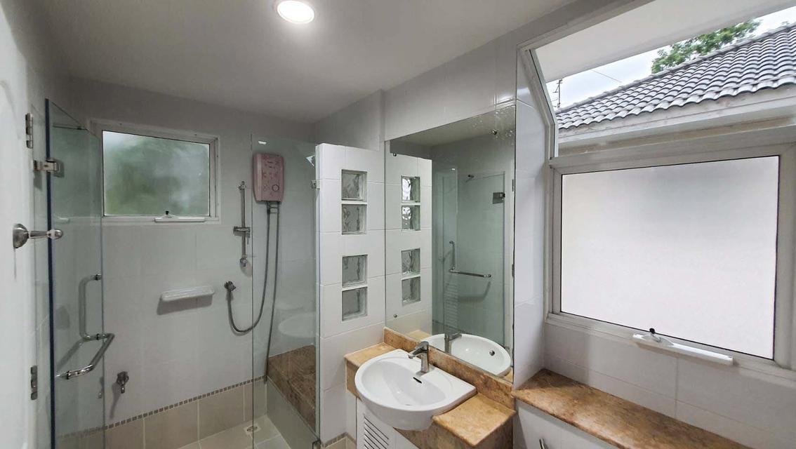 ให้เช่าบ้านเดี่ยว 2 ชั้น หมู่บ้านชัยพฤกษ์ เรียบคลอง4 ฝั่ง รังสิต-นครนายก ซ.19 ปทุมธานี ใกลโลตัสคลอง4,รร.สวนกุหลาบรังสิต,ดรีมเวิล์ด ค่าเช่า 26,000.-/เด 11