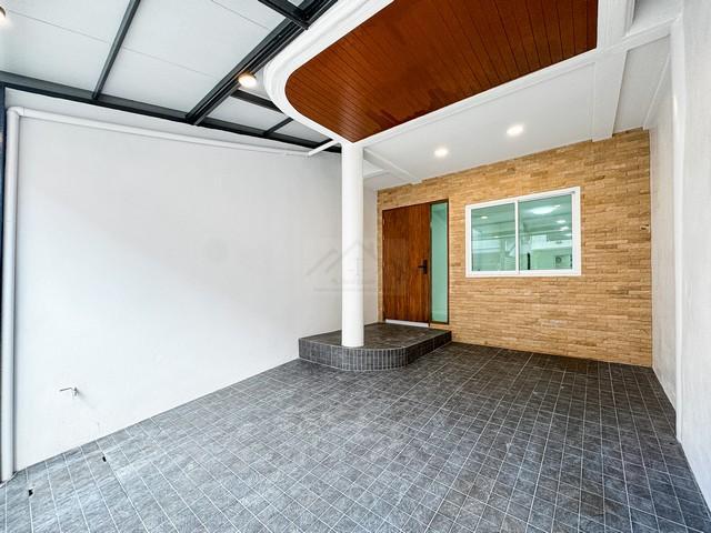 ขาย ทาวน์โฮม  Baan 84 Mansion หมู่บ้าน 84 แมนชั่น ประดิษฐ์มนูธรรมซอย 3 ทำเลดี ใกล้ทางด่วน MRT ลาดพร้าว71 รีโนเวทใหม่พร้อมอยู่  6
