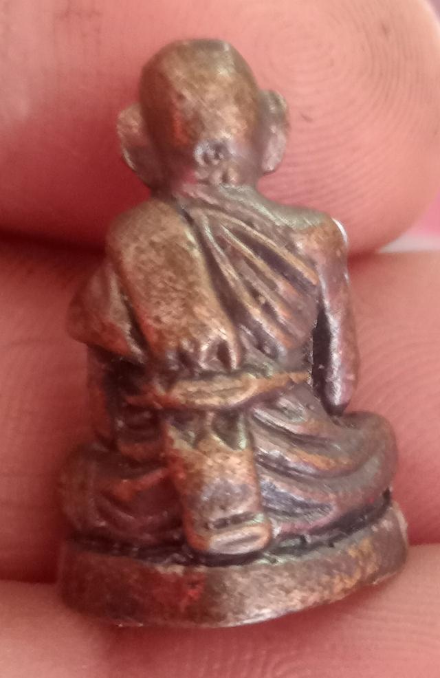 หลวงปู่สุขวัดโพธิ์ทรายทอง รูปย่อยที่ 2