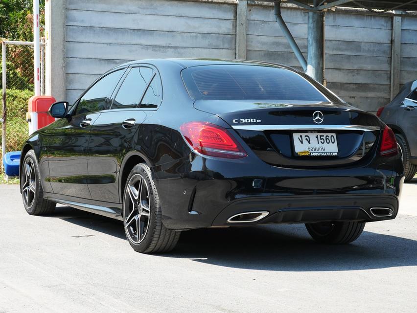 Benz C300e AMG Sport Plug-in Hybrid ปี 2021 เลขไมล์ 55,xxx km.