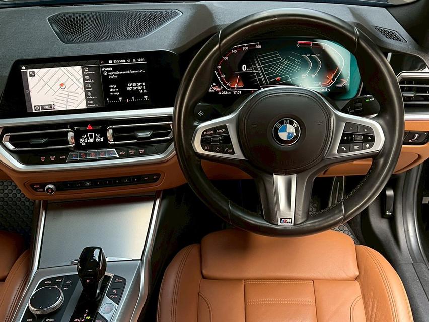 BMW 320d M Sport Sedan 7