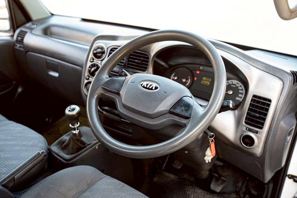 Kia K2500 ปี 2013 เครื่อง 2,500 CC ดีเซล 13